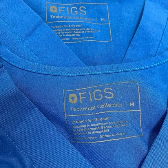 Figs Ladies Bundle Of 2 Scrub Sets Blue Size Medium * flawed pant* - Picture 7 of 15